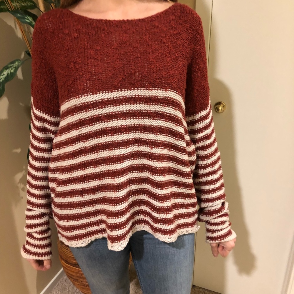 Women sweater by wet seal